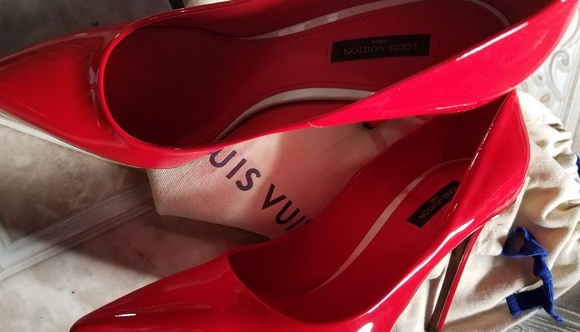 Louis Vuitton Heels - Picture 2 of 3